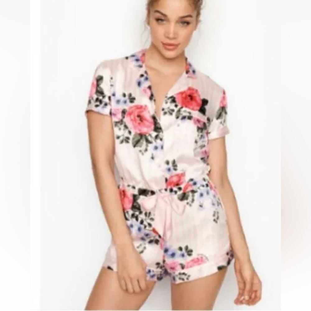 Victoria’s Secret Pink shorts pajamas floral print size XL NEW Romper pocket